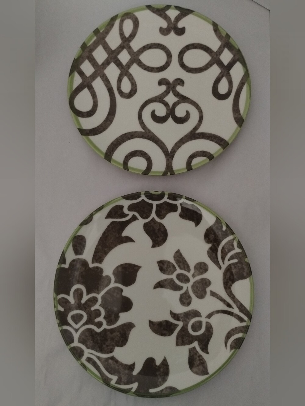 2 Southern Living Terrace Salad/Dessert Plates Brown Floral Print /Green Trim